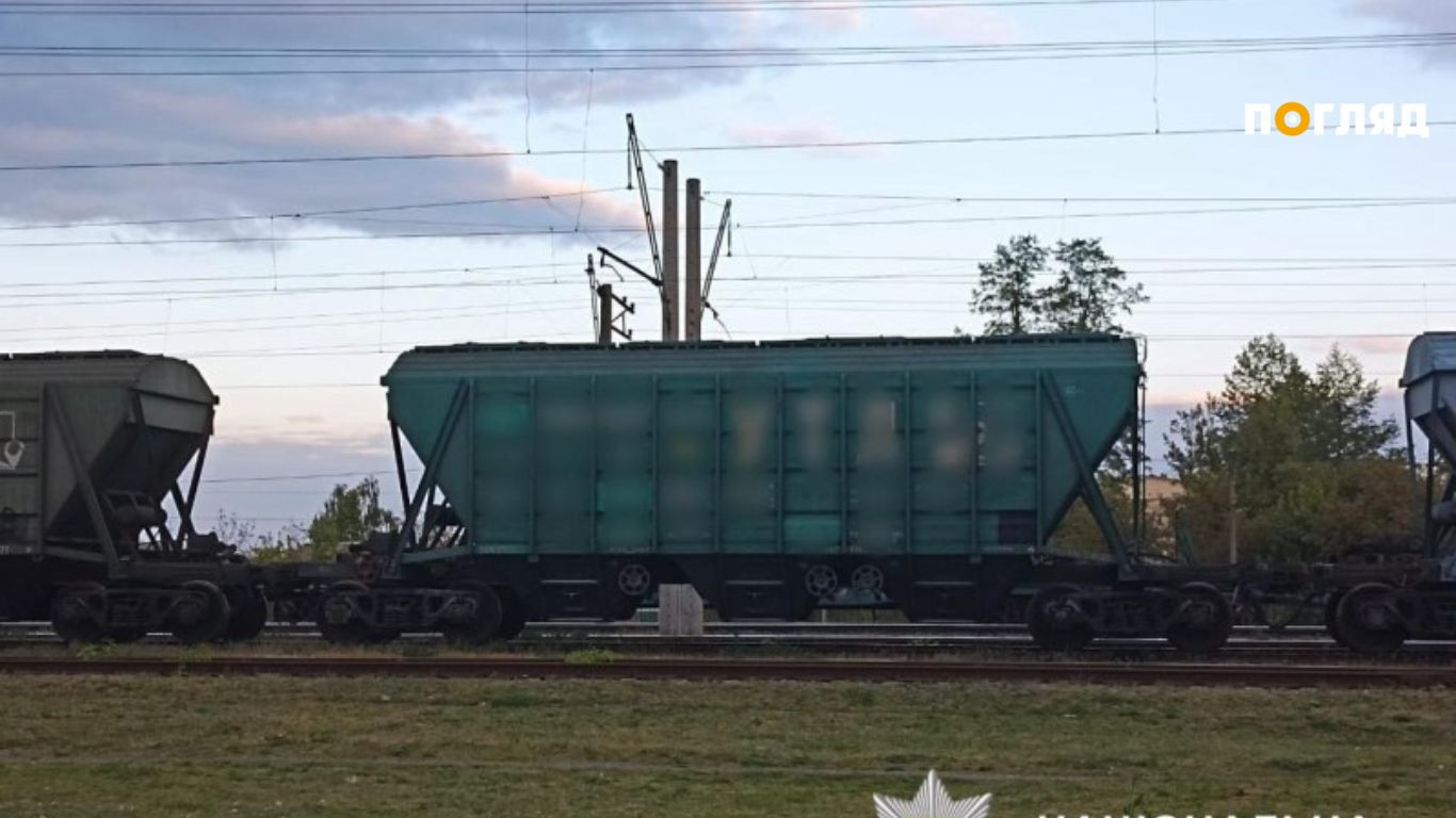 14-літню дівчинку вдарило струмом на даху поїзда у Бучі (ФОТО) 14-літню дівчинку вдарило струмом на даху поїзда у Бучі (ФОТО) - зображення